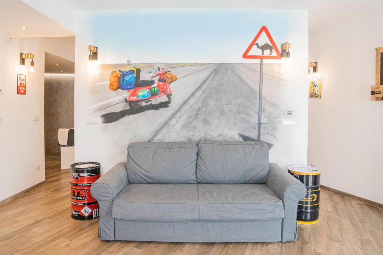 Vespa Apartments Moneglia Buitenkant foto